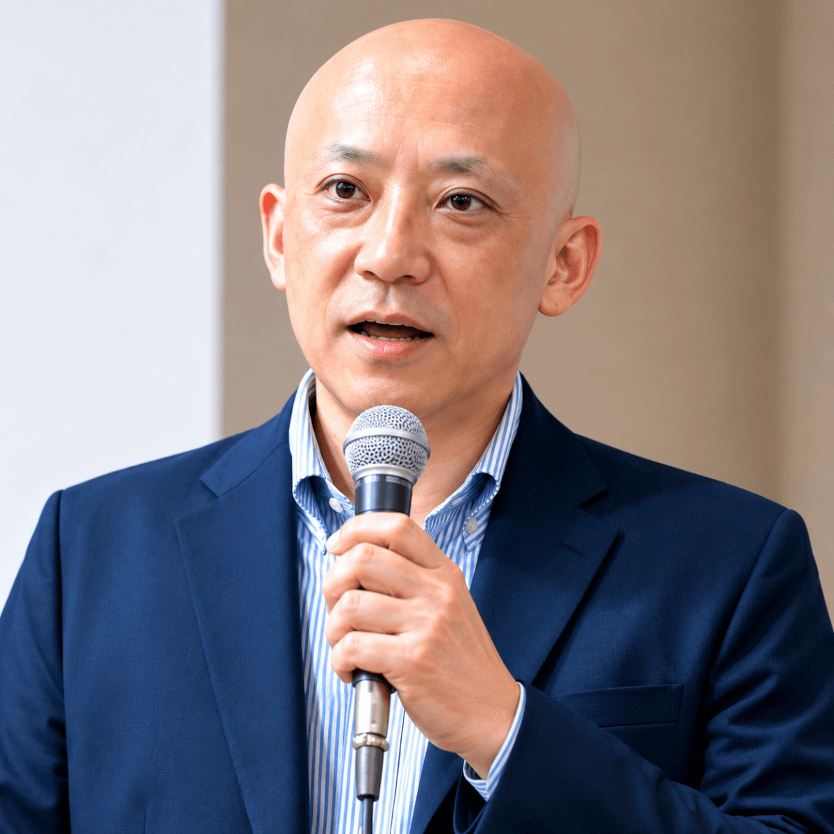 市川 史祥 氏
